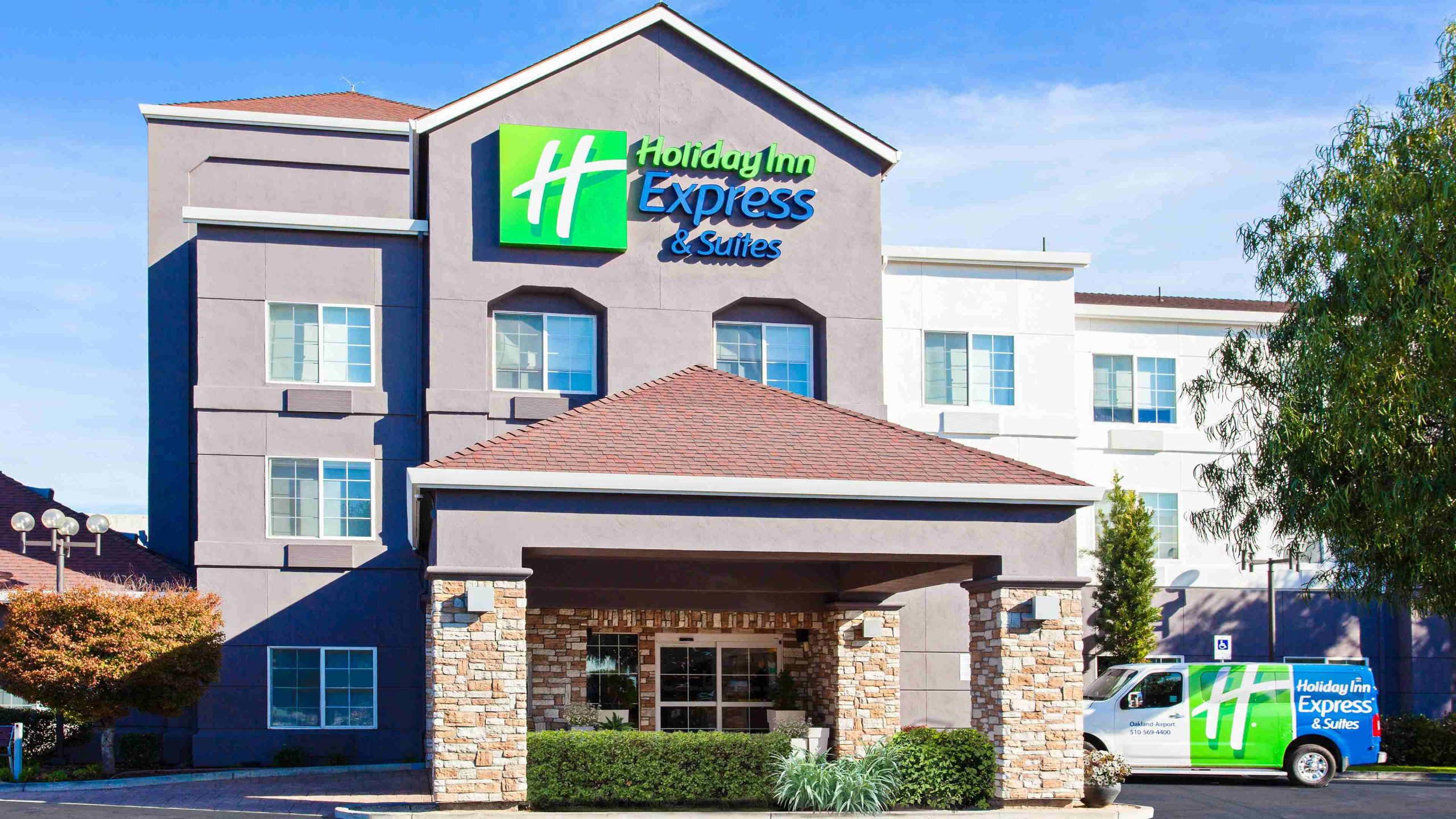 Holiday Inn Express & Suites Oakland Airport